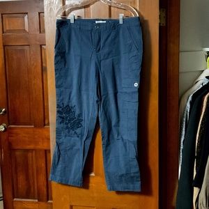 Westport Women's Blue Floral Embroidered Cargo Pants Ankle Length Stretch size 8